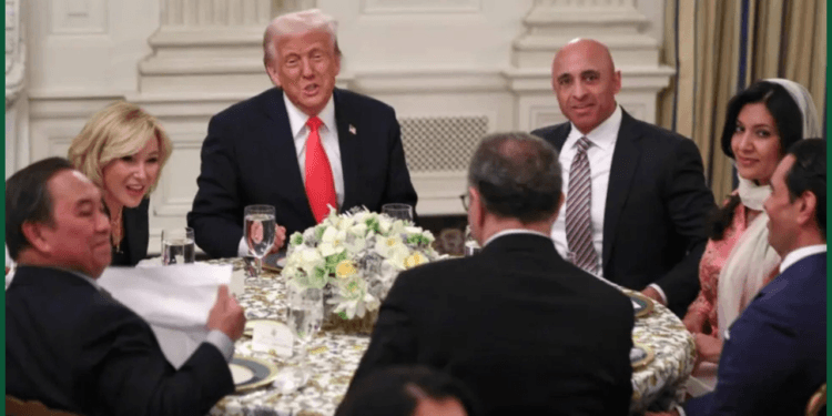 Trump Presides Over Opulent Iftar Gala, Extols Muslim American Electorate for 2024 Triumph