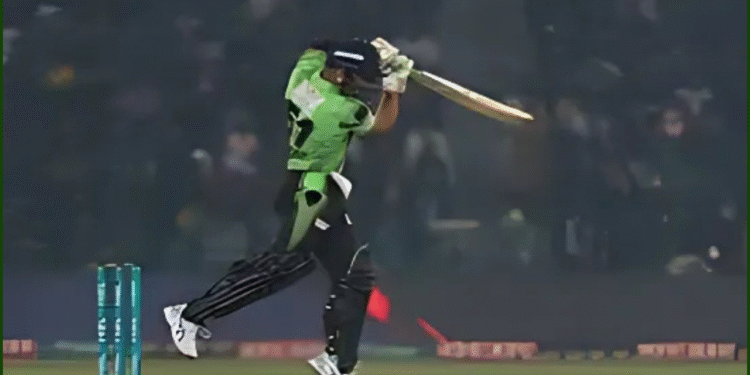 Lahore Qalandars set target of 210 for Islamabad United after power-packed batting display