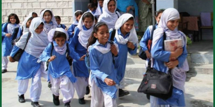 Islamabad Closes Schools Amid Rising Pakistan-India attack